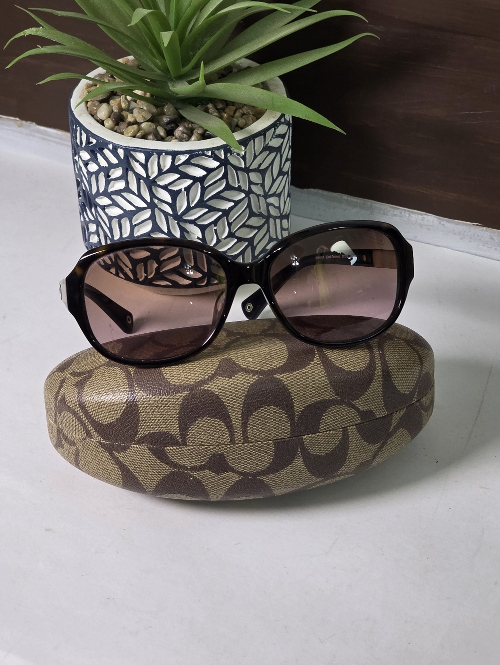 Coach Dark Tortoise Annette Sunglasses And Hard Shell Case - Picture 7 of 8